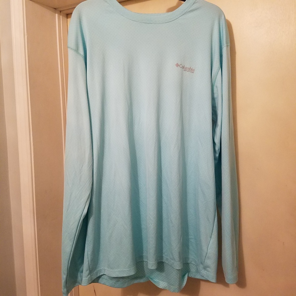 Columbia omni freeze light blue shirt Xl